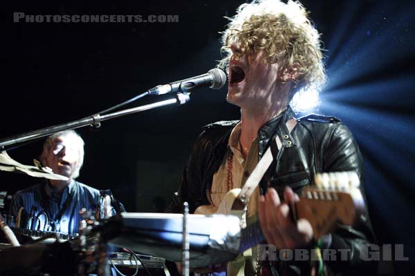 MYSTERY JETS - 2006-09-21 - PARIS - La Maroquinerie - 